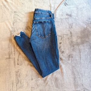 GAP Mid Rise Destructed Universal Skinny Blue Jeans/Jeggings - 4/27
